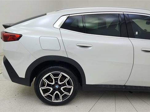 Used 2025 BMW X2 xDrive28i image 7