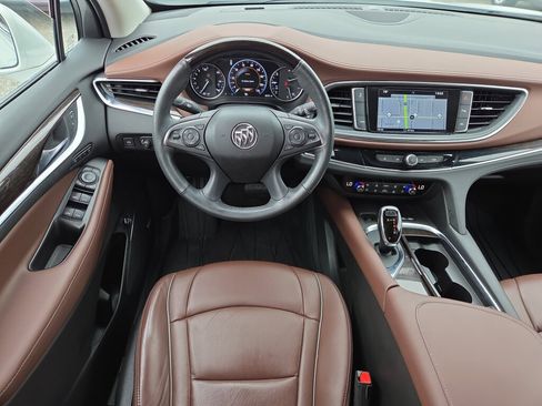 Used 2018 Buick Enclave Avenir w/ Avenir Technology Package FWD image 14