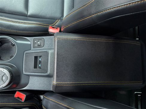 Used 2024 Ford Bronco Badlands image 32