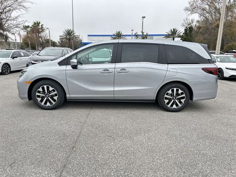 New 2026 Honda Odyssey EX-L image 3