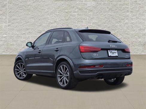 Used 2018 Audi Q3 2.0T Premium Plus w/ Premium Plus Package AWD/4WD image 5