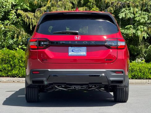 New 2026 Honda Pilot Sport image 26