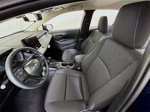 Certified 2025 Toyota Corolla LE image 6