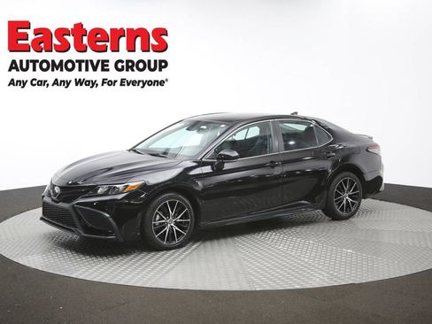 Used 2024 Toyota Camry SE w/ Convenience Package FWD image 56