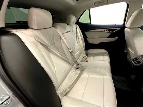 Used 2024 Buick Envision Avenir AWD/4WD image 26