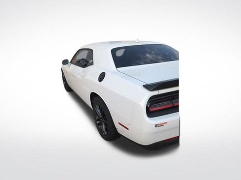 Used 2019 Dodge Challenger SXT w/ Blacktop Package AWD/4WD image 5