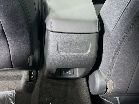 Used 2025 Hyundai Sonata SE FWD image 18
