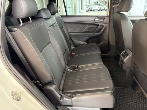Used 2023 Volkswagen Tiguan SE R-Line FWD image 29