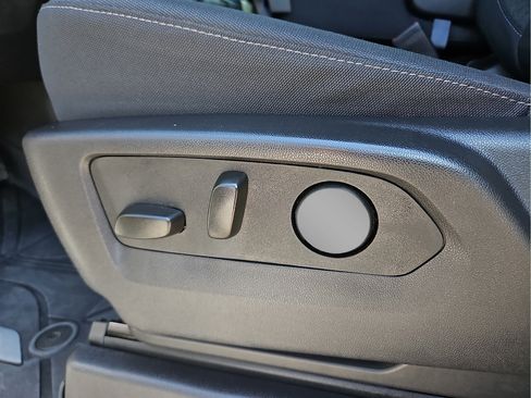 Used 2025 Chevrolet Silverado 1500 Custom RWD image 14