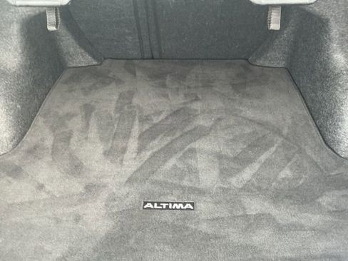 Used 2024 Nissan Altima 2.5 SV image 38