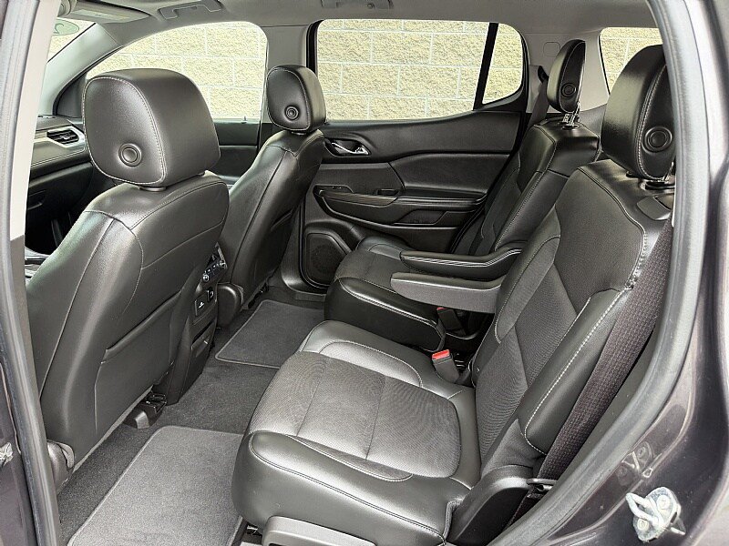 Used 2018 GMC Acadia SLT FWD image 24