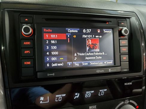 Used 2019 Toyota Sequoia SR5 image 31