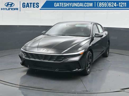 New 2026 Hyundai Elantra Sport FWD image 6