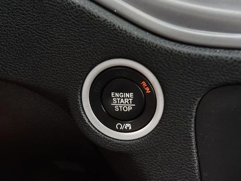 Used 2023 Dodge Charger SXT RWD image 15