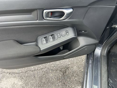 Used 2023 Honda Civic Sport image 14