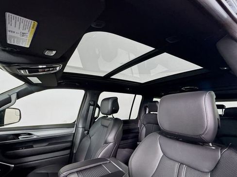 New 2026 Jeep Grand Wagoneer L 4WD image 23
