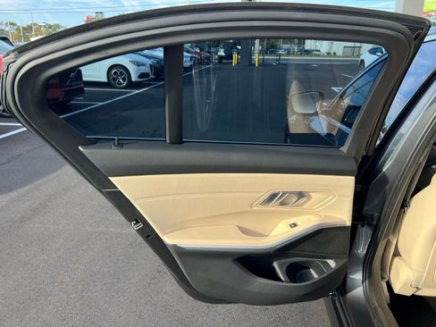 Used 2020 BMW 330i xDrive Sedan w/ Premium Package image 44