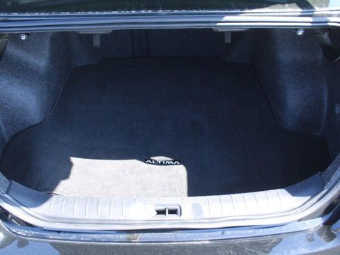 Used 2023 Nissan Altima 2.5 SV FWD image 6