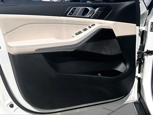 Used 2020 BMW X5 sDrive40i w/ Convenience Package RWD image 24