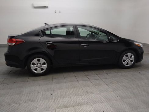 Used 2017 Kia Forte LX w/ LX Popular Package FWD image 10