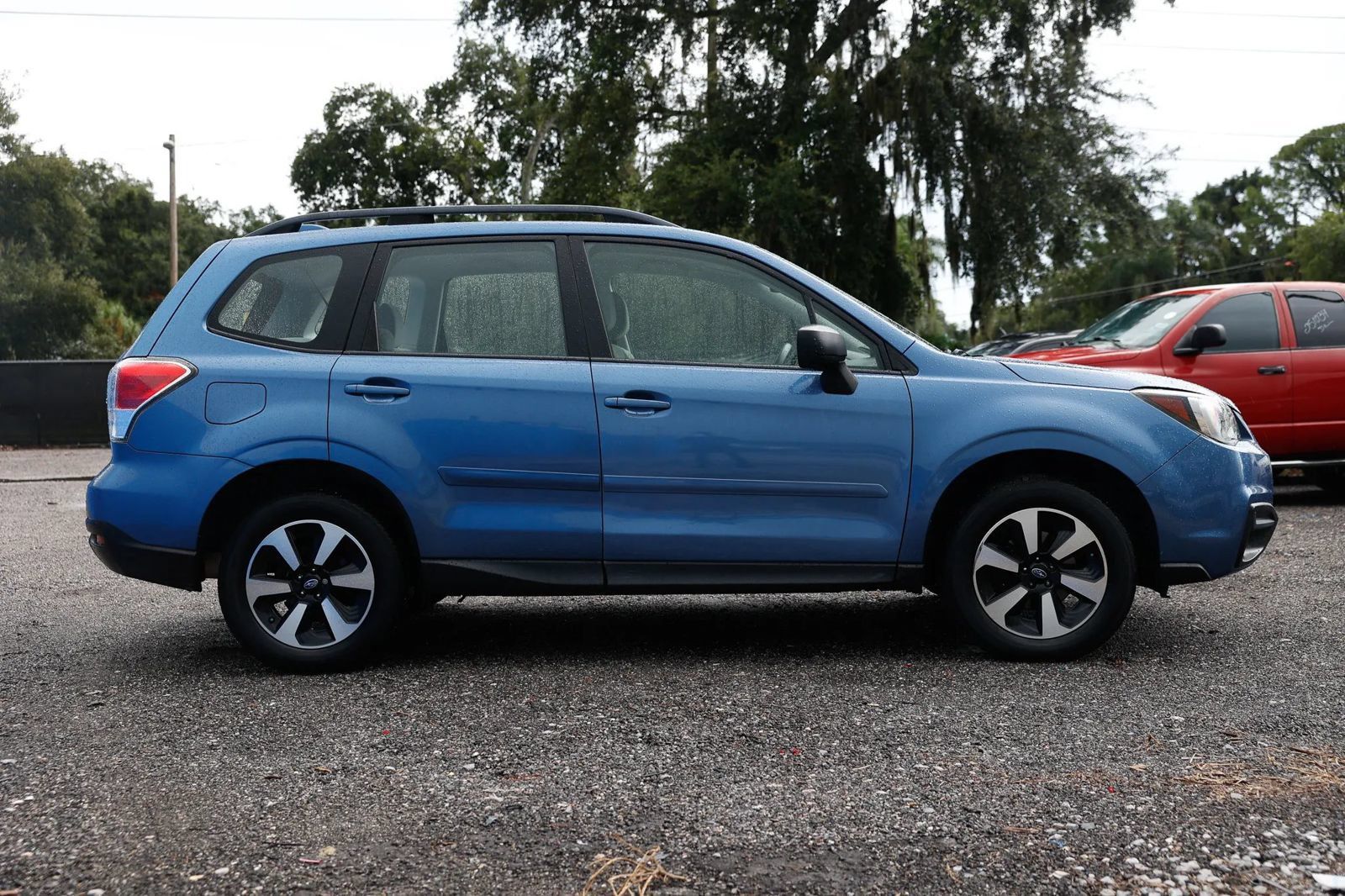 Used 2017 Subaru Forester 2.5i w/ Alloy Wheel Package AWD/4WD image 8