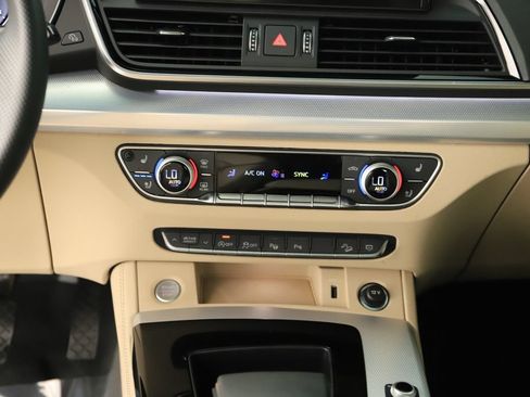 Certified 2024 Audi Q5 2.0T Prestige AWD/4WD image 20