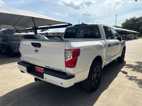 Certified 2023 Nissan Titan SV w/ SV Convenience Package AWD/4WD image 7