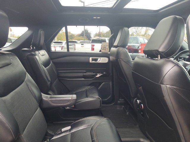 Used 2023 Ford Explorer ST w/ Technology Package AWD/4WD image 26