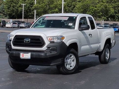 Certified 2022 Toyota Tacoma SR RWD image 2