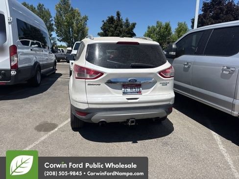 Used 2014 Ford Escape Titanium w/ Equipment Group 401A AWD/4WD image 4
