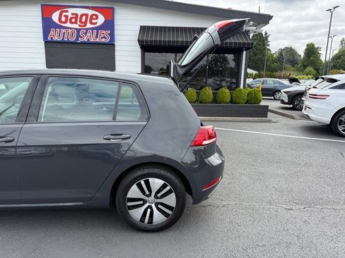 Used 2019 Volkswagen e-Golf SE w/ Driver Assistance Package image 6