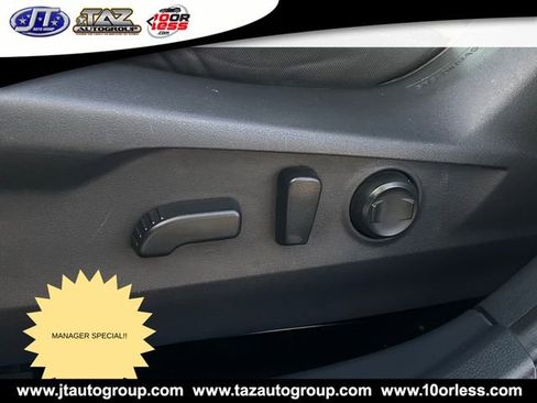 Used 2022 Subaru Outback Premium image 11