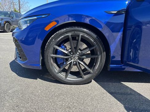 Used 2024 Volkswagen Golf R AWD/4WD image 27