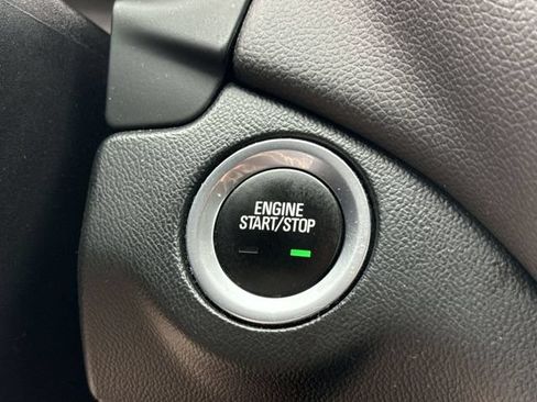 Used 2021 Chevrolet Equinox LT FWD image 26