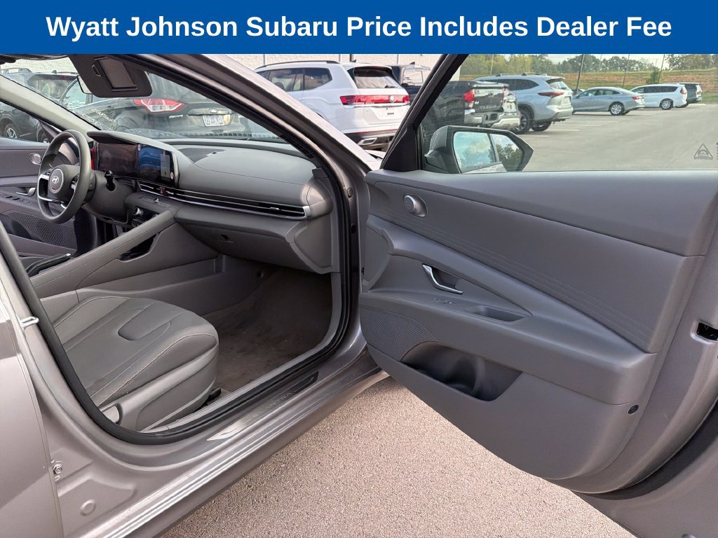 Used 2024 Hyundai Elantra SEL FWD image 41