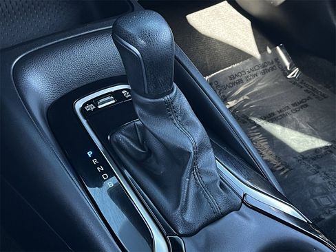 Used 2024 Toyota Corolla SE image 17