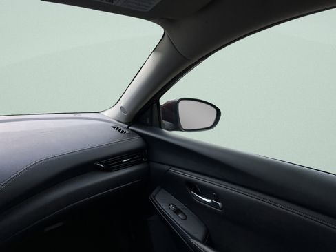 Used 2024 Nissan Sentra SV image 28