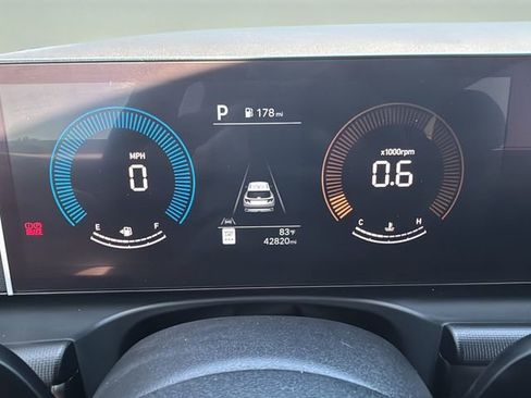 Used 2025 Hyundai Tucson SEL FWD image 20