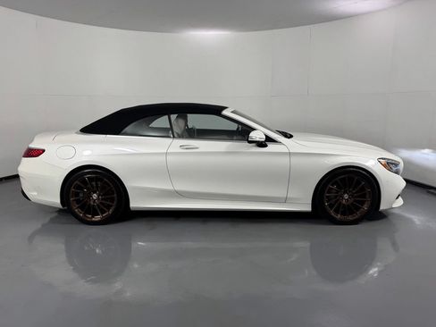 Used 2019 Mercedes-Benz S 560 Cabriolet image 5