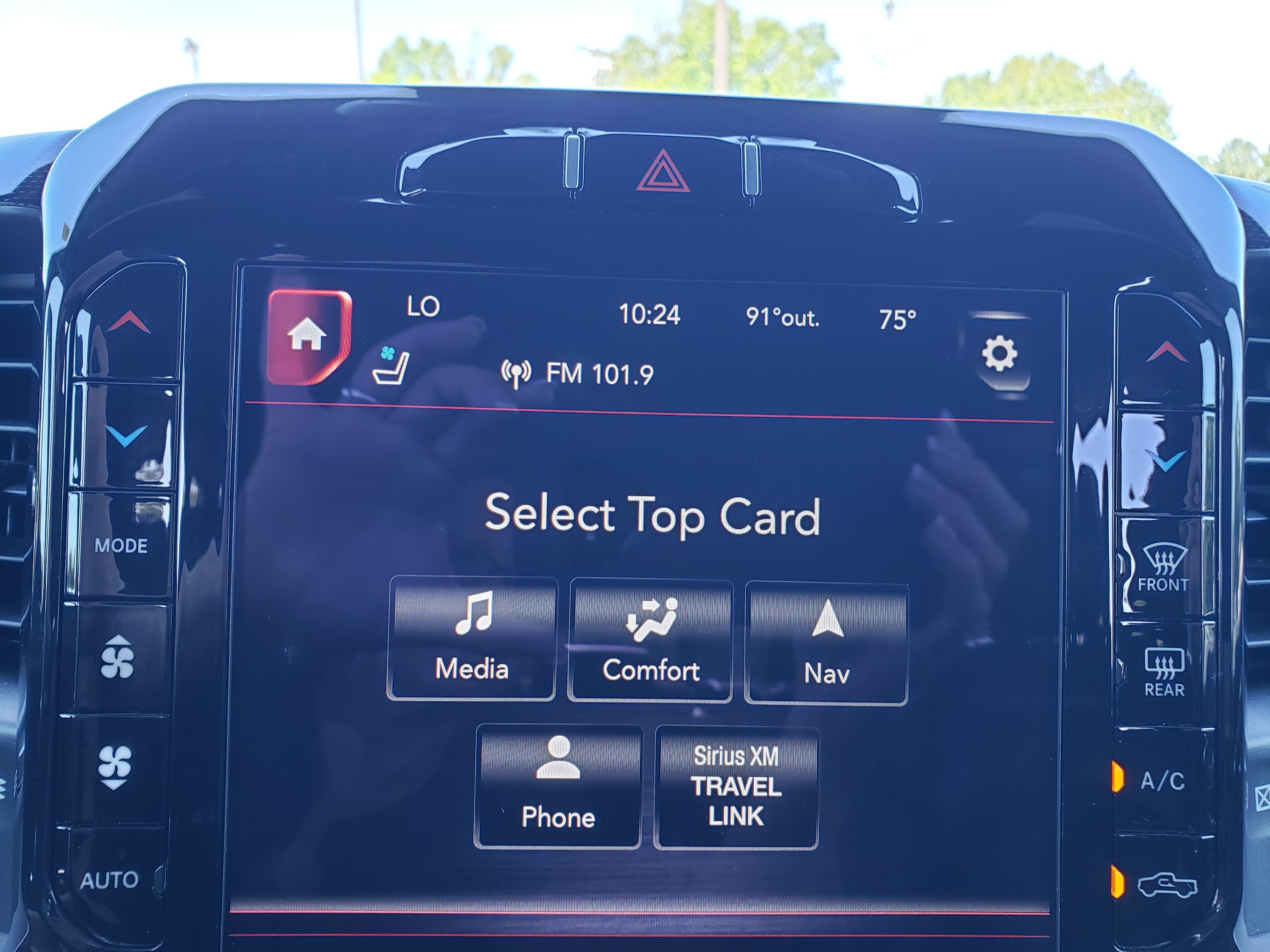 Used 2021 RAM 1500 Laramie w/ Sport Appearance Package AWD/4WD image 20