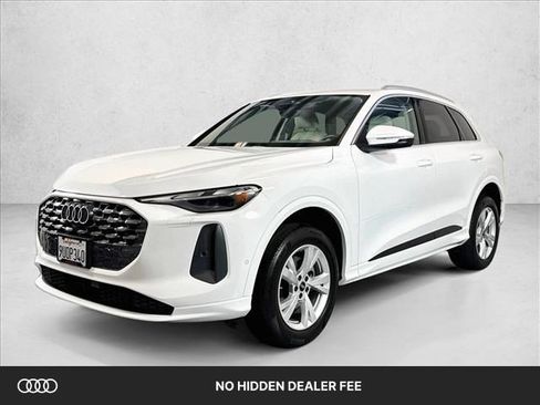 Used 2025 Audi Q5 Premium AWD/4WD image 1