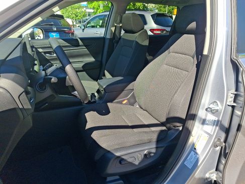 Used 2023 Honda CR-V EX image 16