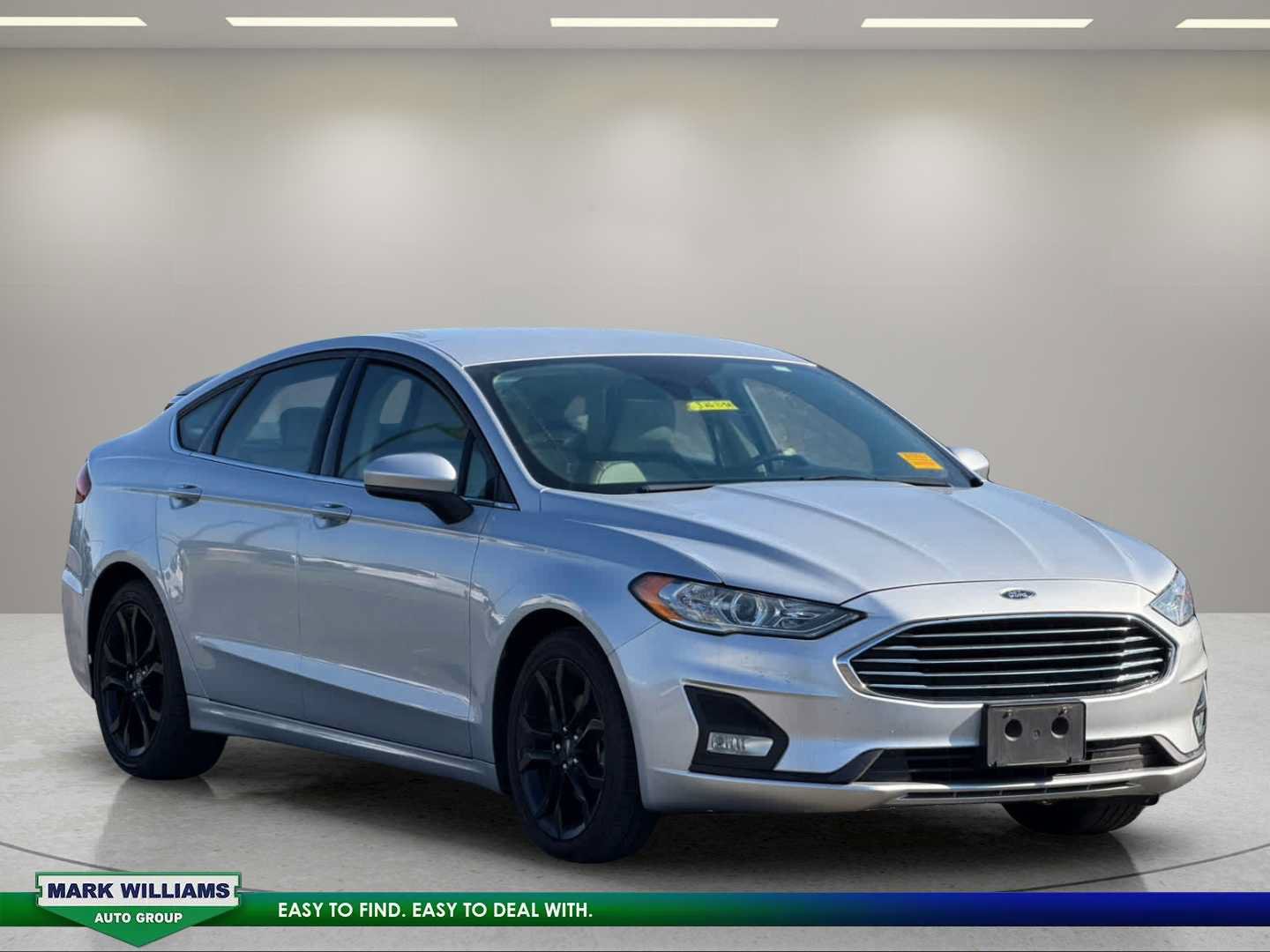 Used 2019 Ford Fusion SE w/ Equipment Group 151A FWD image 1