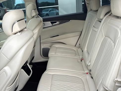 Used 2019 Lincoln Nautilus Black Label AWD/4WD image 11