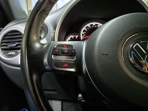 Used 2013 Volkswagen Beetle TDI image 31
