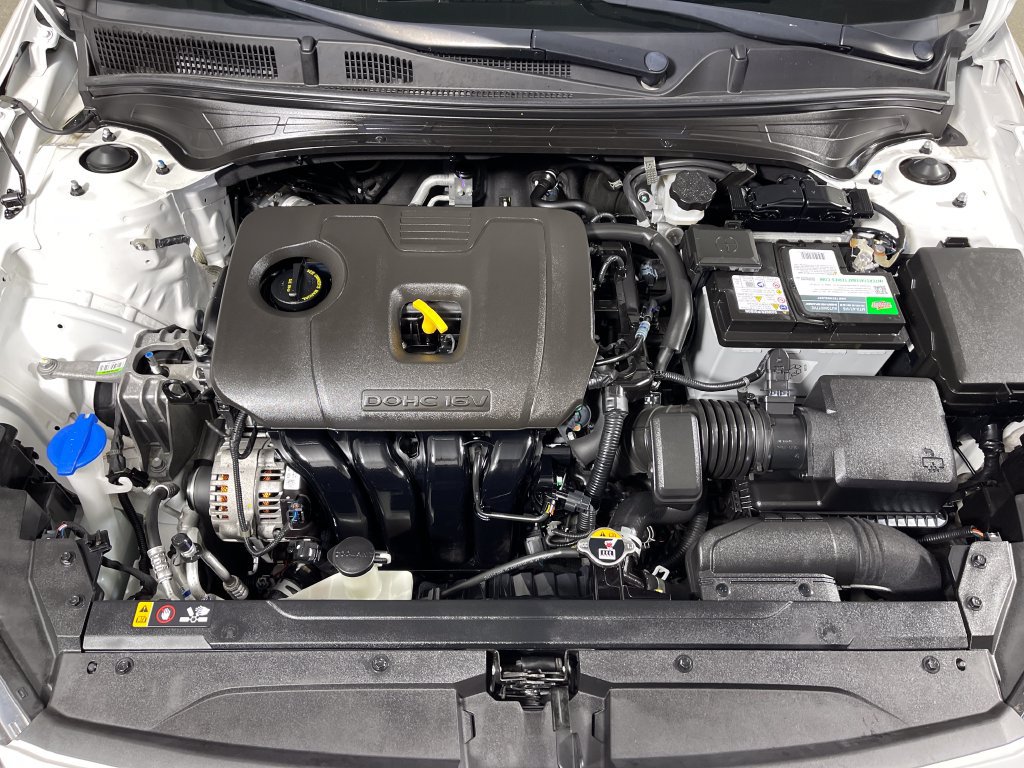 Used 2022 Kia Forte GT-Line w/ GT-Line Technology Package FWD image 9
