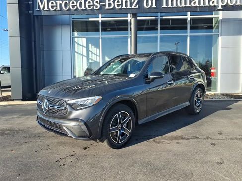 Used 2026 Mercedes-Benz GLC 300 4MATIC image 2