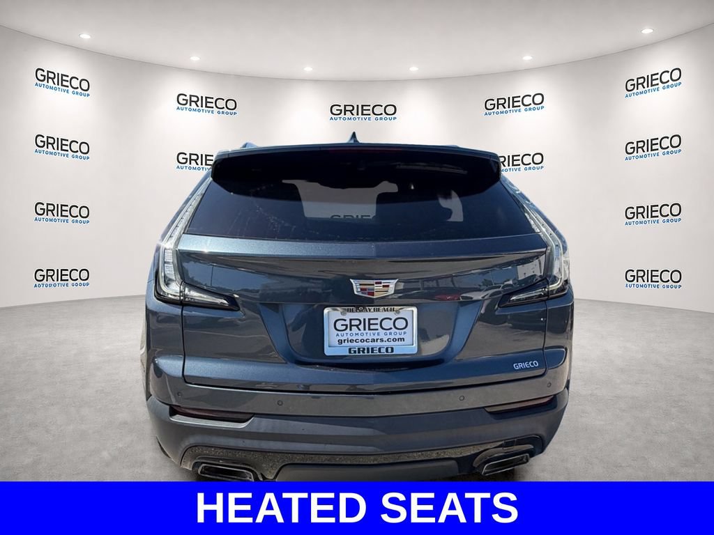 Used 2019 Cadillac XT4 Sport w/ Cold Weather Package FWD image 6