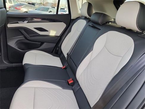 New 2026 Volkswagen Tiguan SE image 15