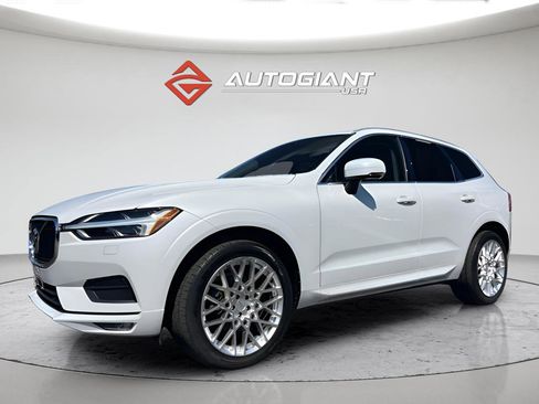 Used 2020 Volvo XC60 T5 Momentum image 14